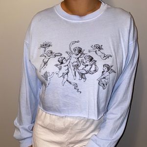 Cropped long sleeve with baby angels